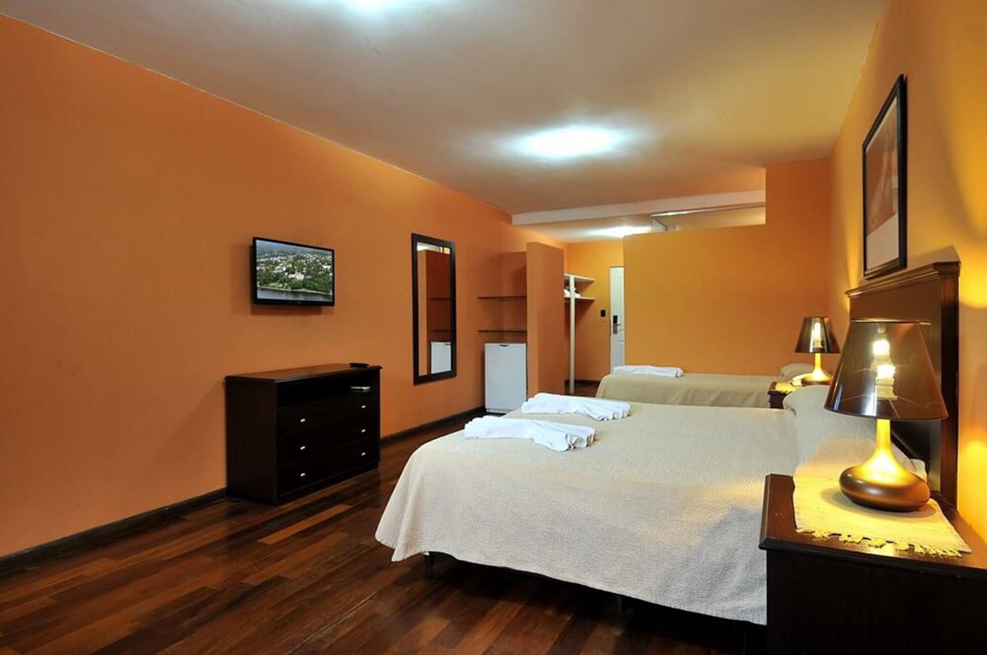 Hotel El Cid Villa Carlos Paz